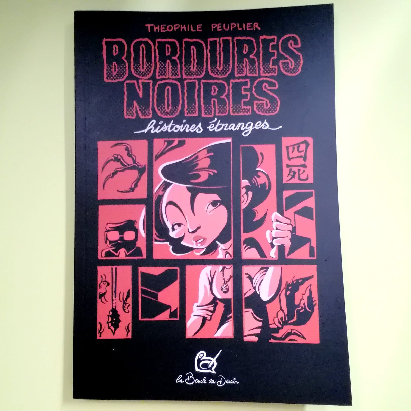 bordures noires bordures noires